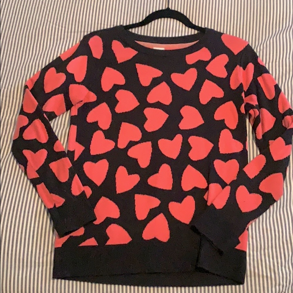 Vintage Heart Sweater ❤️